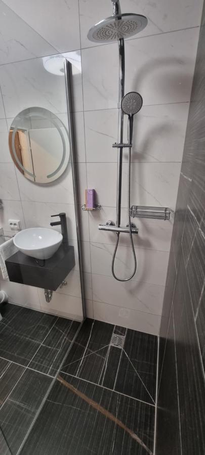 Studio-Apartment ' Andrei 1 ' - Neu In Neuburg An Der Donau Kültér fotó