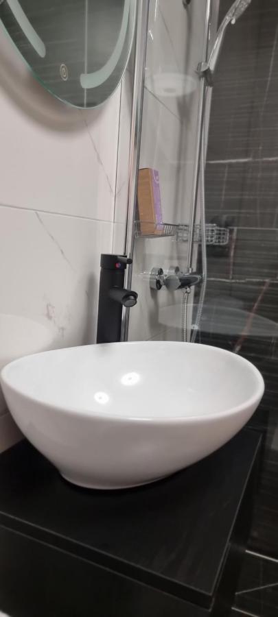 Studio-Apartment ' Andrei 1 ' - Neu In Neuburg An Der Donau Kültér fotó